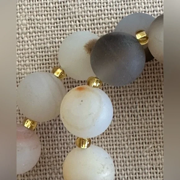 22 inch Matte Flower Agate bead necklace NWOT - Picture 6 of 15